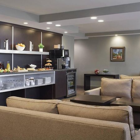 Delta Hotels By Marriott Beausejour Монктон Экстерьер фото