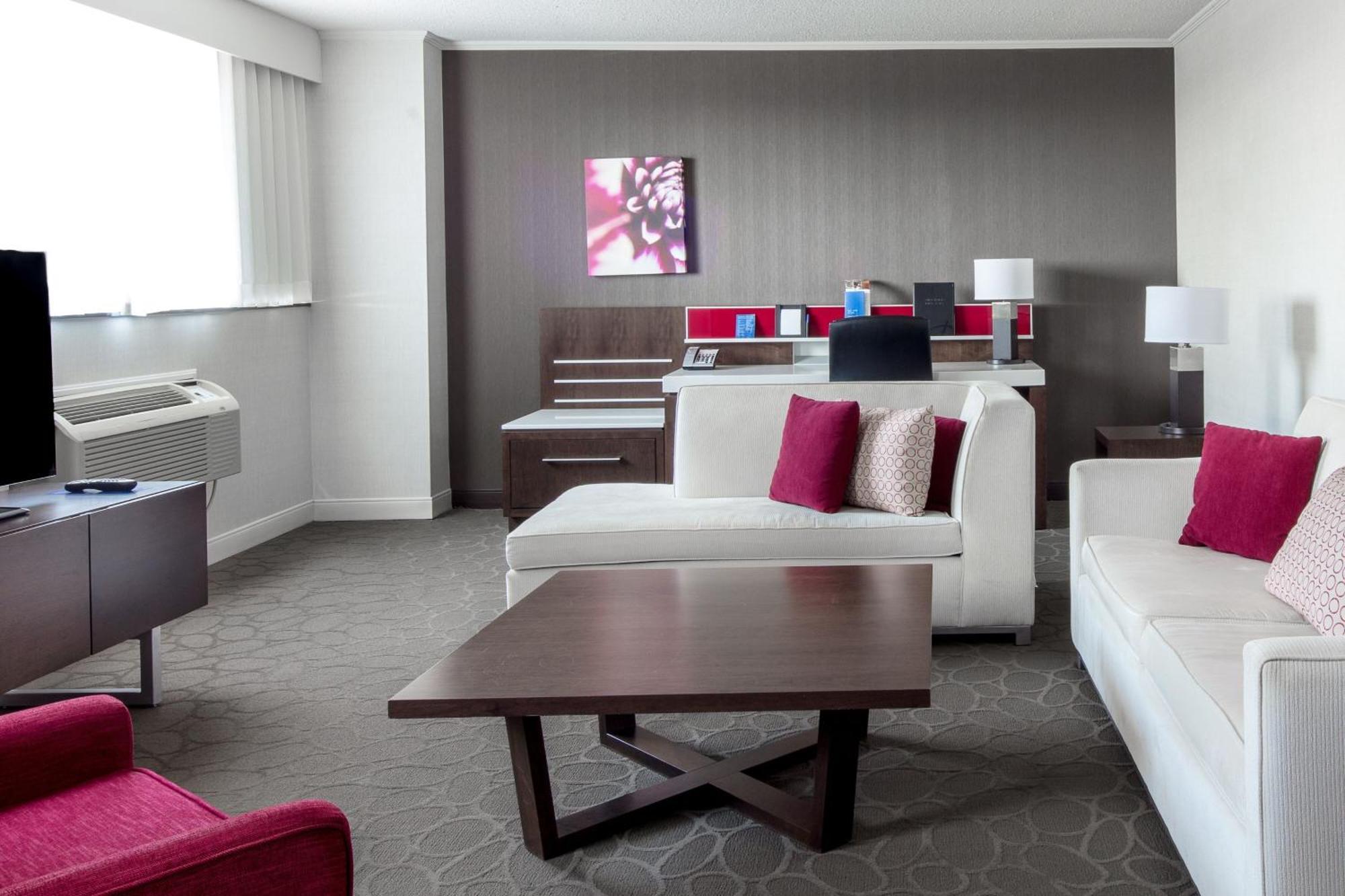 Delta Hotels By Marriott Beausejour Монктон Экстерьер фото